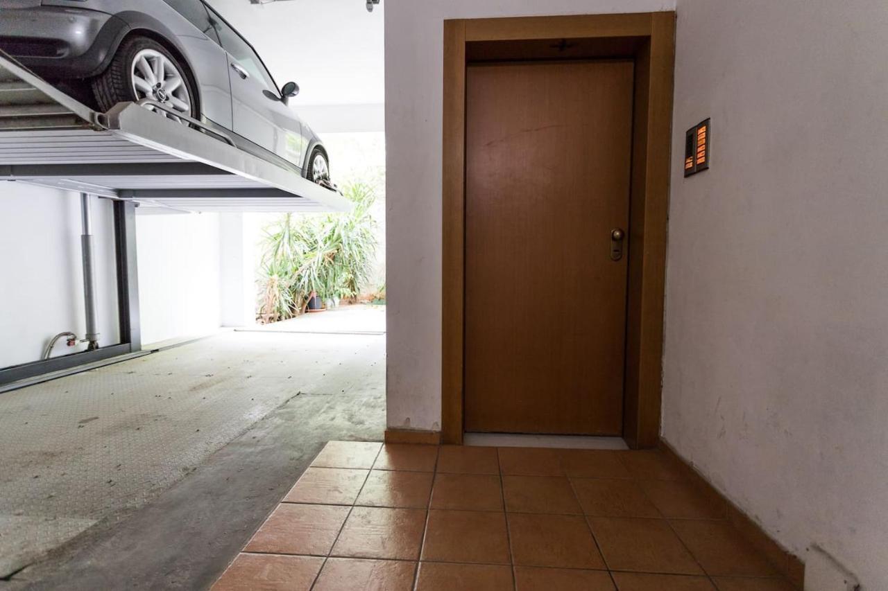 Stunning Flat With Lovely Terrace & Parking Garage Athens Exterior photo